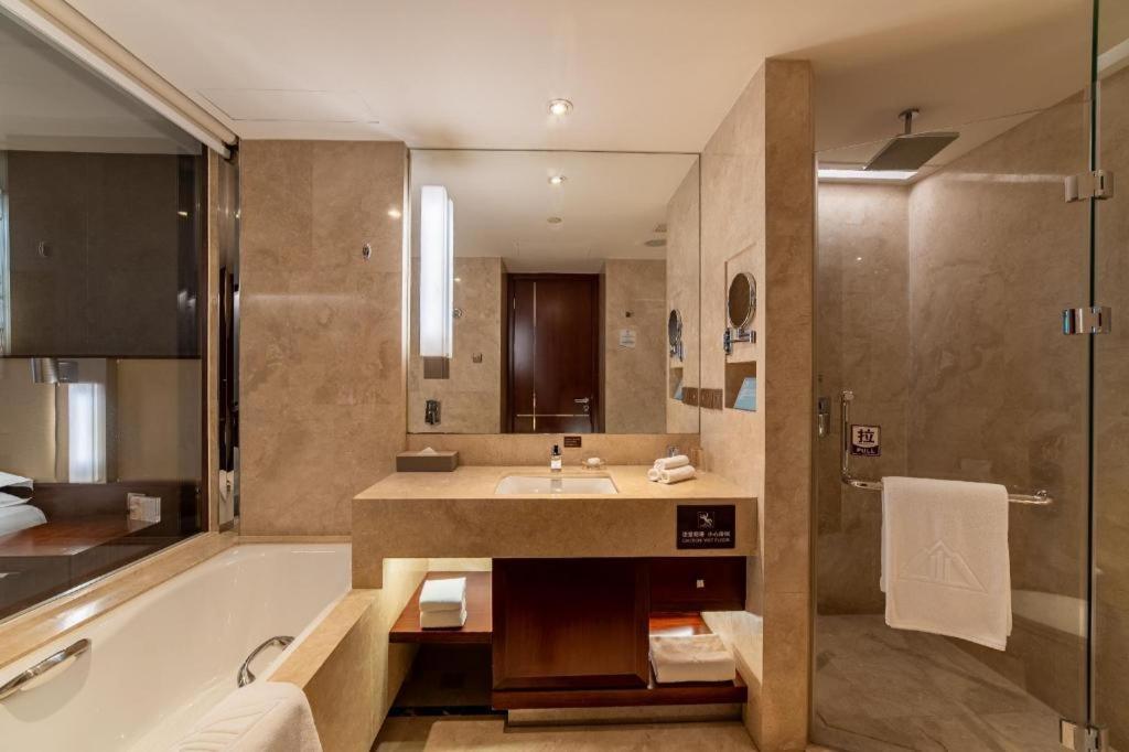 Kun Tai Glory Hotel Beijing Wangjing Exterior photo