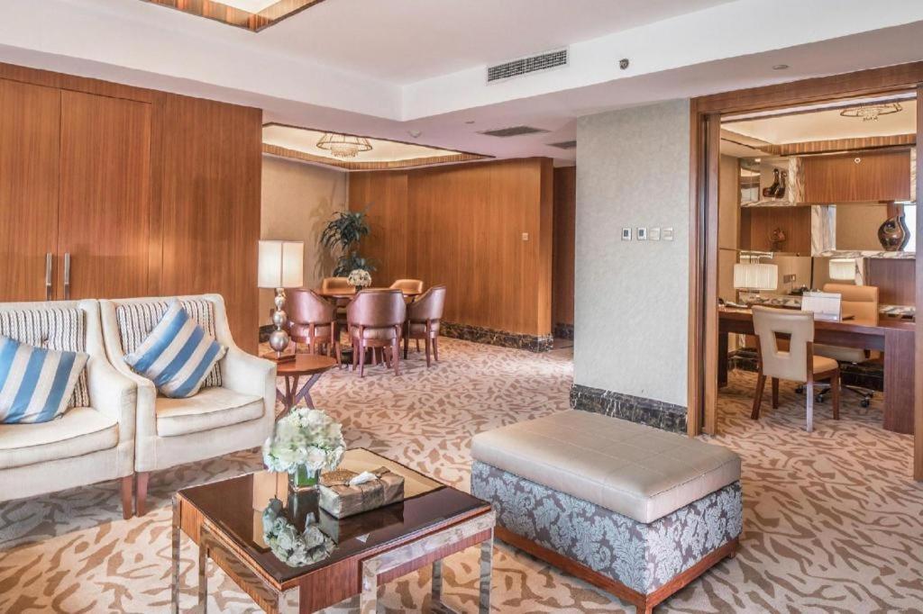 Kun Tai Glory Hotel Beijing Wangjing Exterior photo