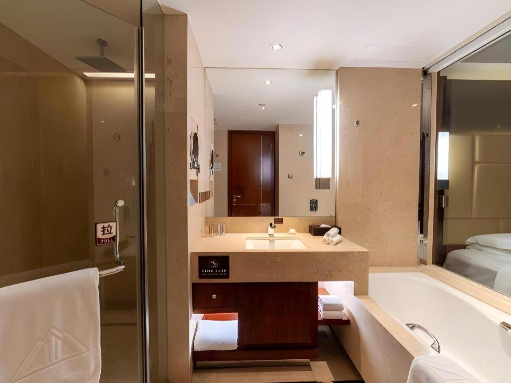 Kun Tai Glory Hotel Beijing Wangjing Exterior photo